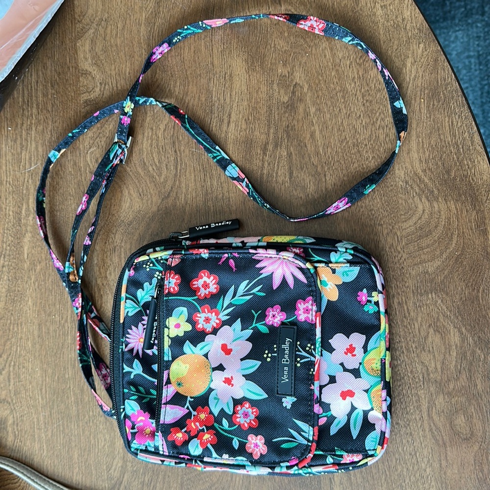 Vera Bradley Crossbody - Great Condition